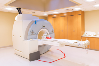Dra. Thaline Neves mostra como a ressonância magnética funcional revela detalhes inéditos sobre a atividade cerebral.