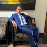 Leonardo Manzan expõe os parâmetros jurídicos para fiscalização de plataformas digitais usadas no mercado livre de energia.