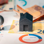 A importância de dados técnicos no mercado imobiliário está ligada à segurança e valorização do investimento. Alex Nabuco Dos Santos destaca que decisões baseadas em dados reduzem riscos.