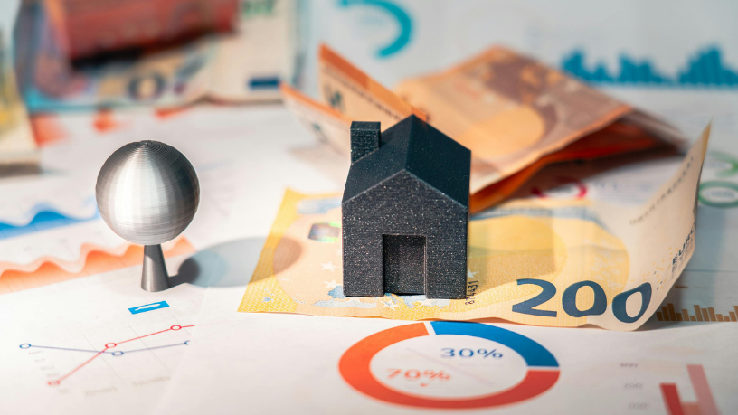 A importância de dados técnicos no mercado imobiliário está ligada à segurança e valorização do investimento. Alex Nabuco Dos Santos destaca que decisões baseadas em dados reduzem riscos.