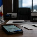 Secretário de Ubatuba vira alvo de crise política após fala ofensiva e amplia debate sobre postura pública