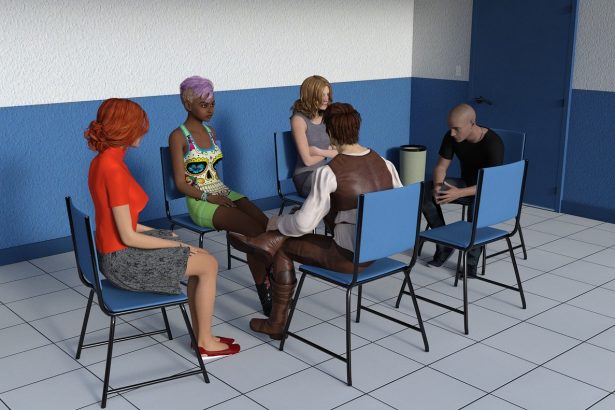 Pessoas reunidas em círculo durante uma atividade de discussão e trabalho coletivo.